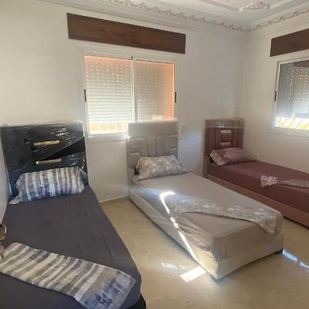 Big Appartement In Ksar Sgher And Close Alcácer-Ceguer Exterior foto